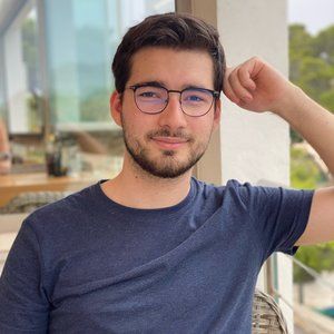 Meet your Posher, Théo